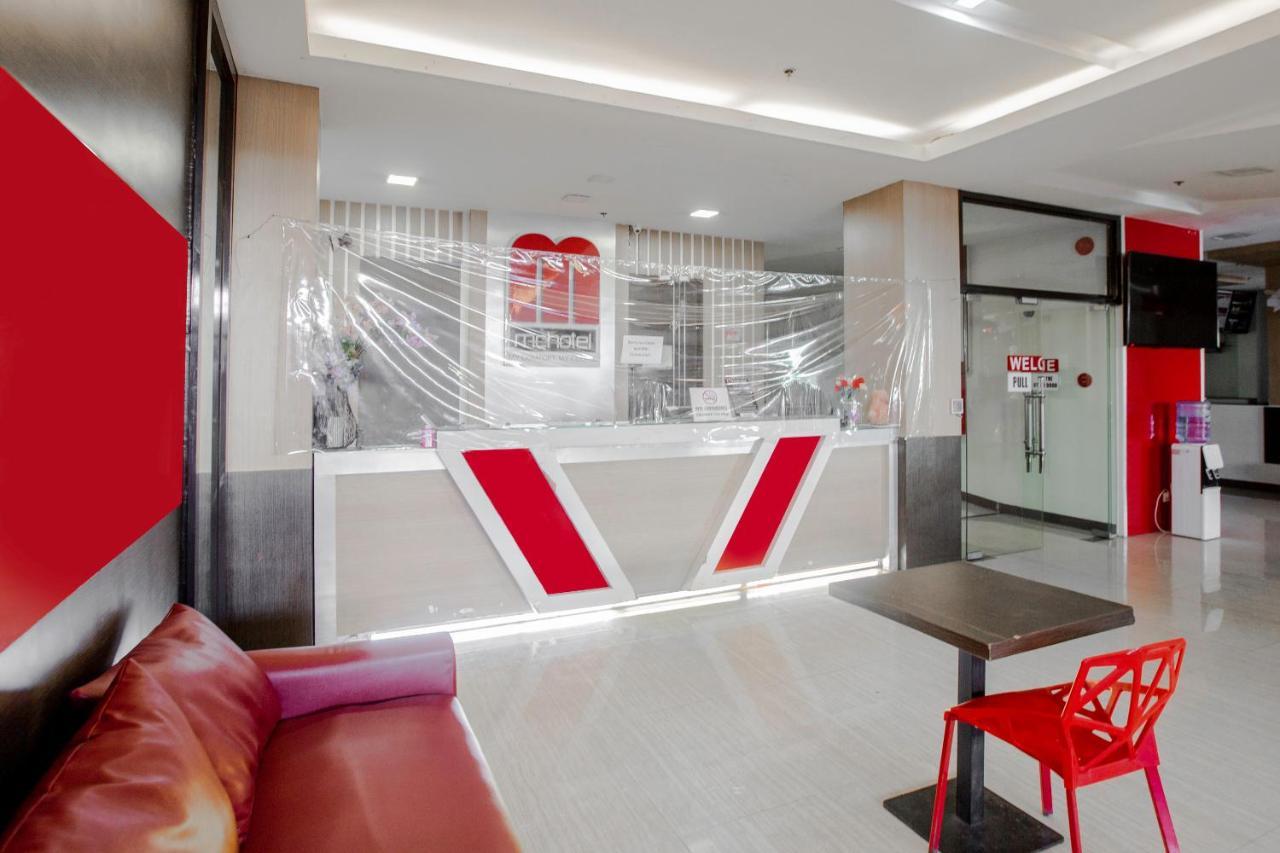 Oyo 666 Mc Hotel Fairview Quezon City Buitenkant foto
